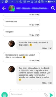 Conversa em que o cliente elogia o suporte na implementação.